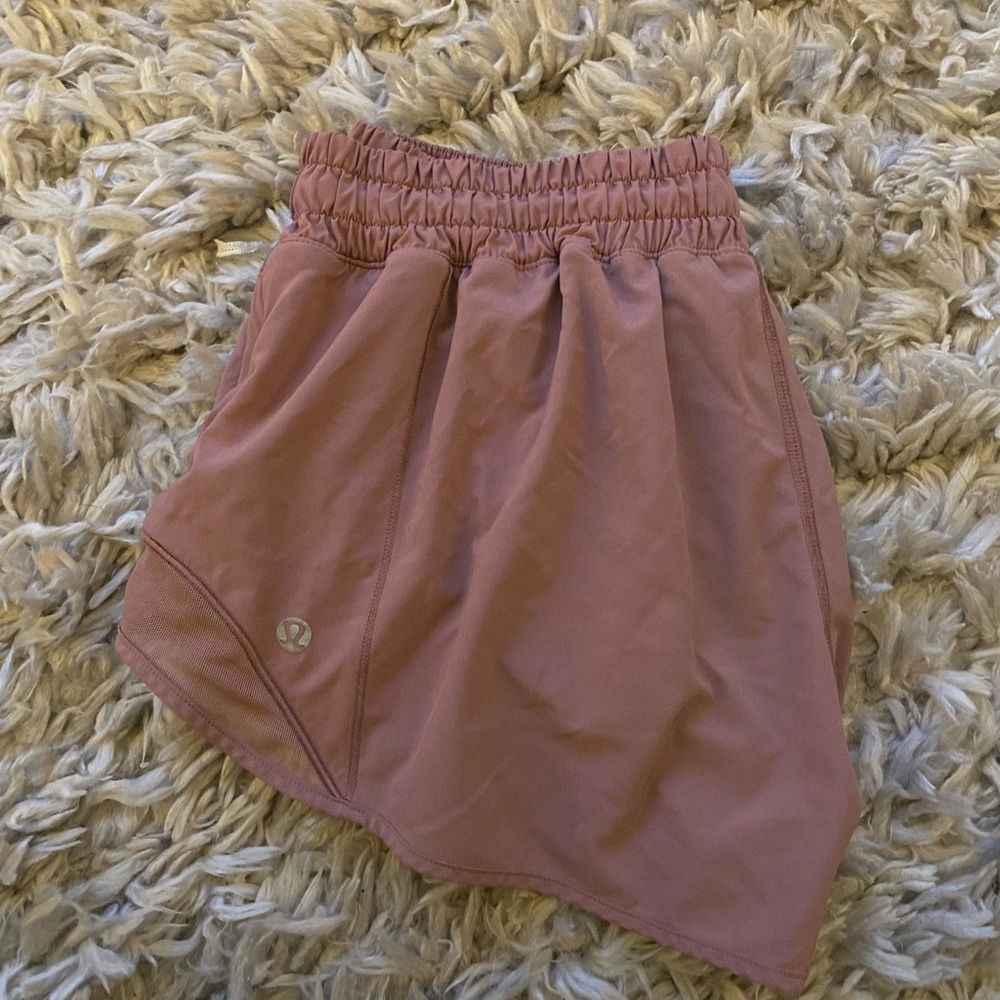 LULULEMON HOTTY HOT SHORTS